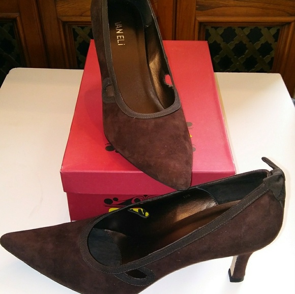 Van Eli Shoes - VanEli chocolate brown suede pumps